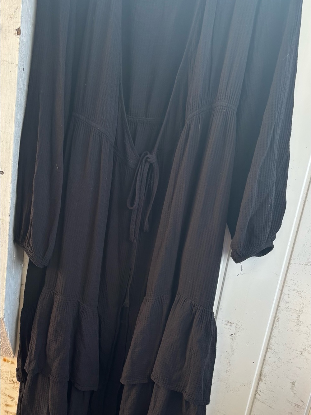 Knox Rose 100% Rayon Black Long-Sleeve Tiered Maxi Dress - Picture 2 of 10